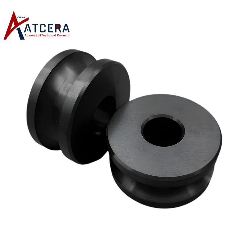 Silicon nitride ceramic wire wheel