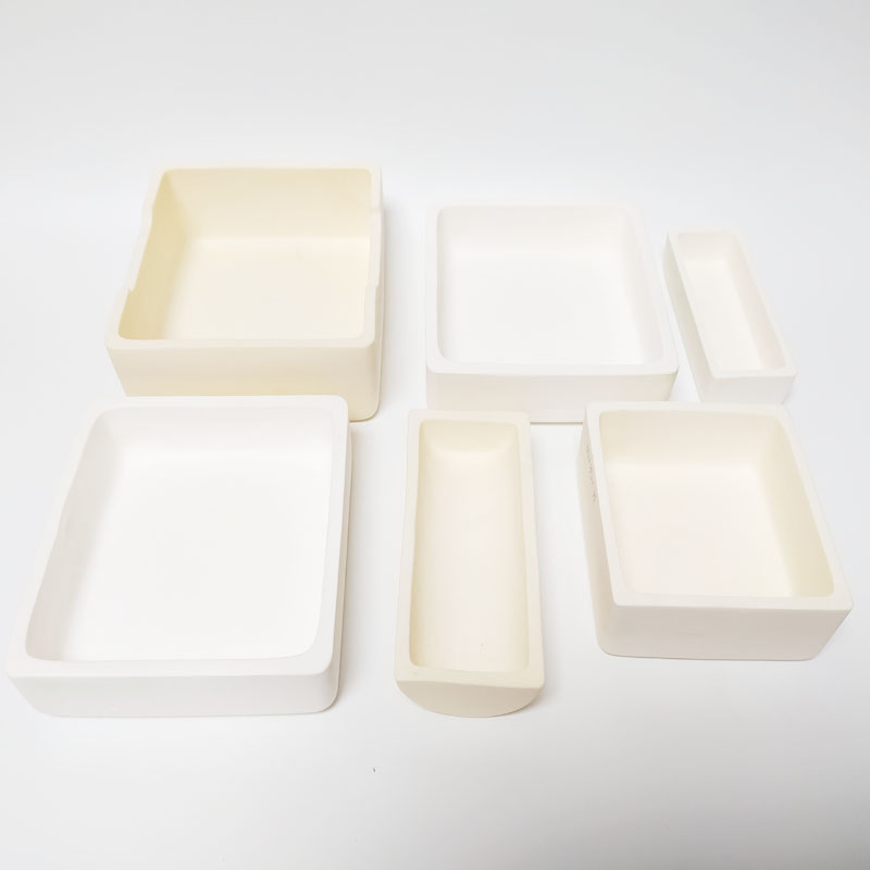 アルミナトレイがどのように食品産業を衛生と耐久性で変換しているか